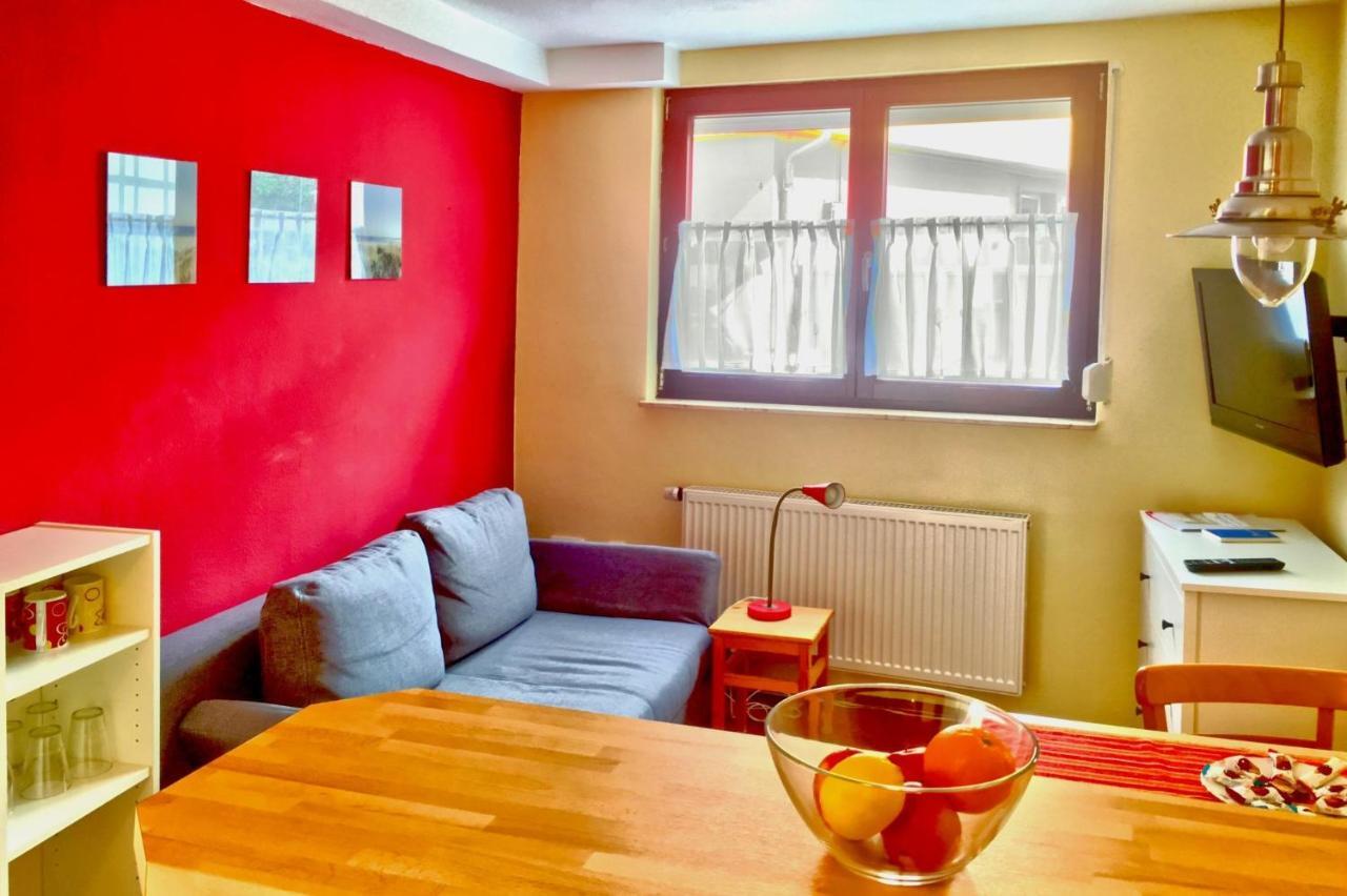 Ferienwohnung Maeder Schaafheim Εξωτερικό φωτογραφία
